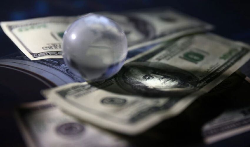 investițiile în dolar sunt în scădere