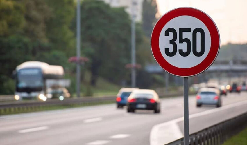 War in Iran? Slow down. Germany proposes speed limits Speed limit Germany