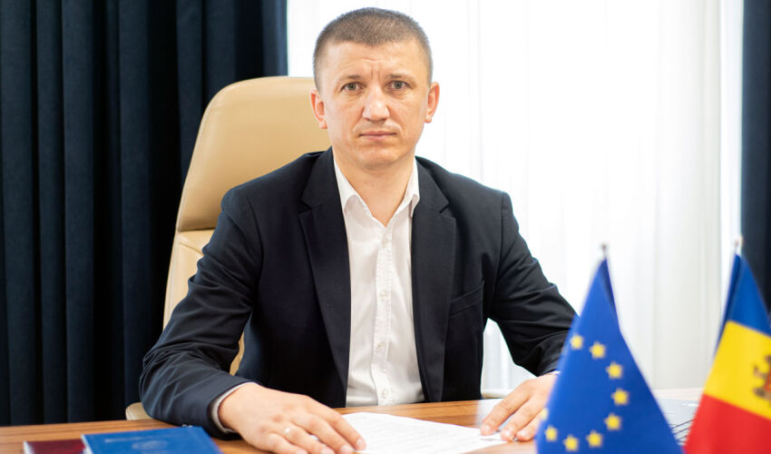 The state will buy 80 square meters on the first line of Stefan cel Mare Boulevard for 3 million lei Valerian Bobu