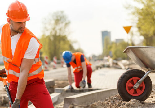 Moldovans work less than Romanians and Ukrainians Moldovans work less than Romanians and Ukrainians