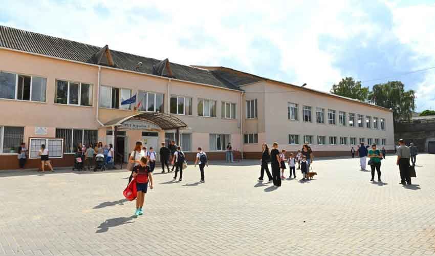 School infrastructure is an absolute priority for the capital city