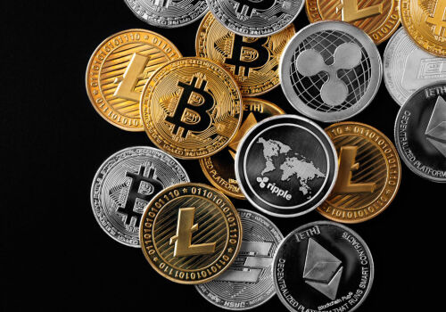 Cei doi cei mai mari deținători de criptomonede înregistrează pierderi de miliarde. Ce soluție au găsit? Cei doi cei mai mari deținători de criptomonede înregistrează pierderi de miliarde. Ce soluție au găsit?
