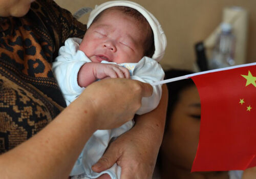 China records an anti-record birth rate