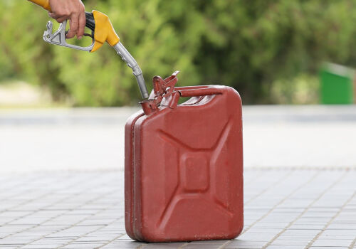 Introducerea unei limite privind vânzarea cu amănuntul a motorinei în containere