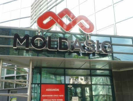 «Moldasig» продает румынский пакет