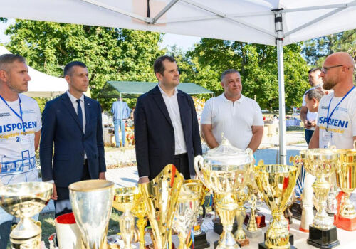 Guvernul planifică să deschidă 10 centre sportive și 50 de terenuri în toată țara până în 2030 Guvernul planifică să deschidă 10 centre sportive și 50 de terenuri în toată țara până în 2030