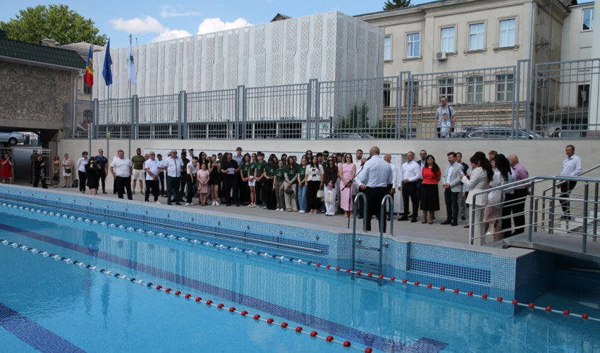 The State University’s swimming pool reopened after renovations that cost 18 million lei swimming pool