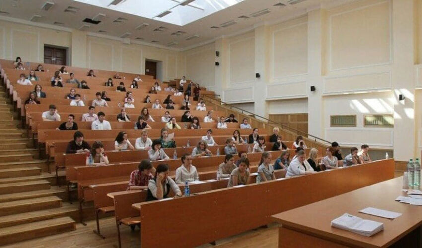 У минобразования разные отчеты о потраченных кредитах