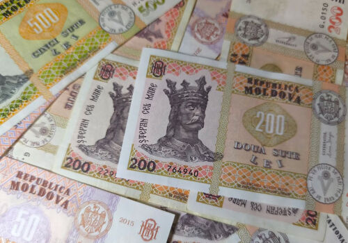 The public prefers savings accounts