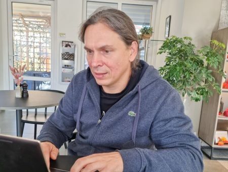 Молдавские отели: кто не продает, тот продается…