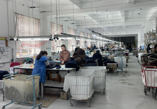 Producătorii cer anularea taxelor la importurile de materii prime Producătorii cer anularea taxelor la importurile de materii prime