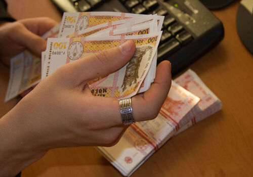 Gastarbeiters in Moldova are guaranteed 50% of average wages, local workers are not Gastarbeiters in Moldova are guaranteed 50% of average wages, local workers are not