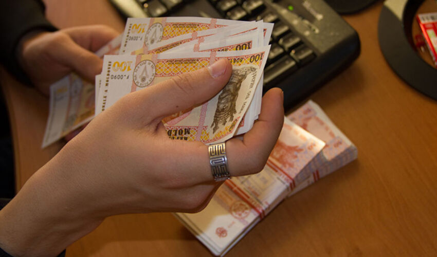 Gastarbeiters in Moldova are guaranteed 50% of average wages, local workers are not