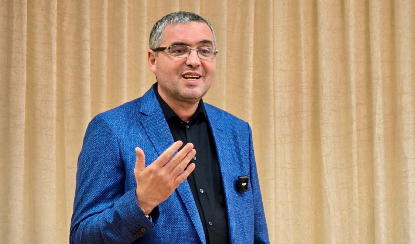 Usatîi: „Încetați să îngropați «Căile Ferate din Moldova»!” Renato Usatîi