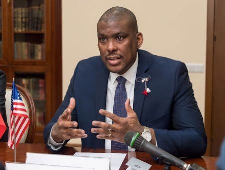 Вмешиваться никто не должен Вмешиваться никто не должен