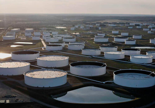 Comisia Europeană: Țările UE nu și-au utilizat rezervele de petrol Comisia Europeană: Țările UE nu și-au utilizat rezervele de petrol