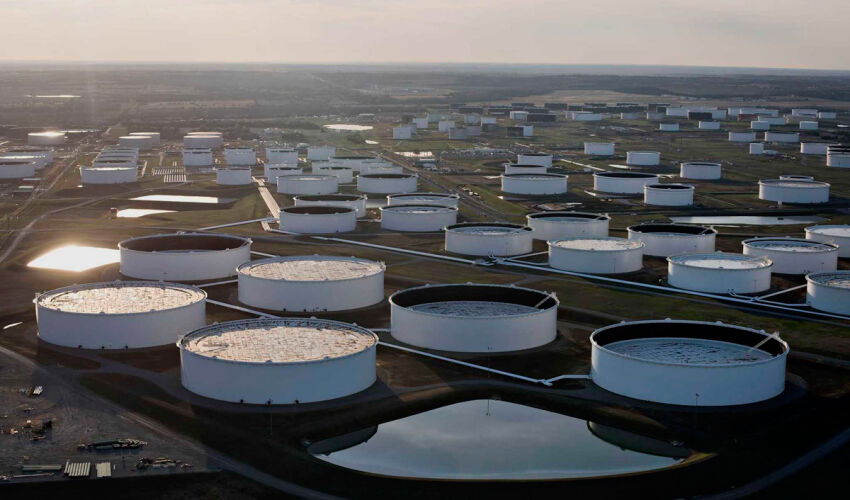 Comisia Europeană: Țările UE nu și-au utilizat rezervele de petrol Instalații de depozitare a petrolului în Germania