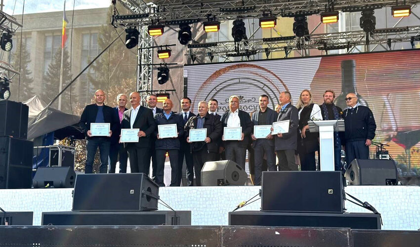 Молдова чествует мастеров домашнего вина