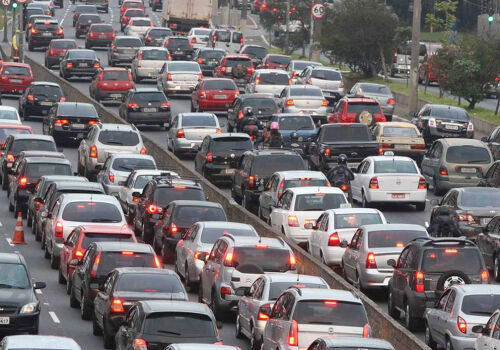 Baku introduce „dimineți flexibile” pentru a decongestiona traficul