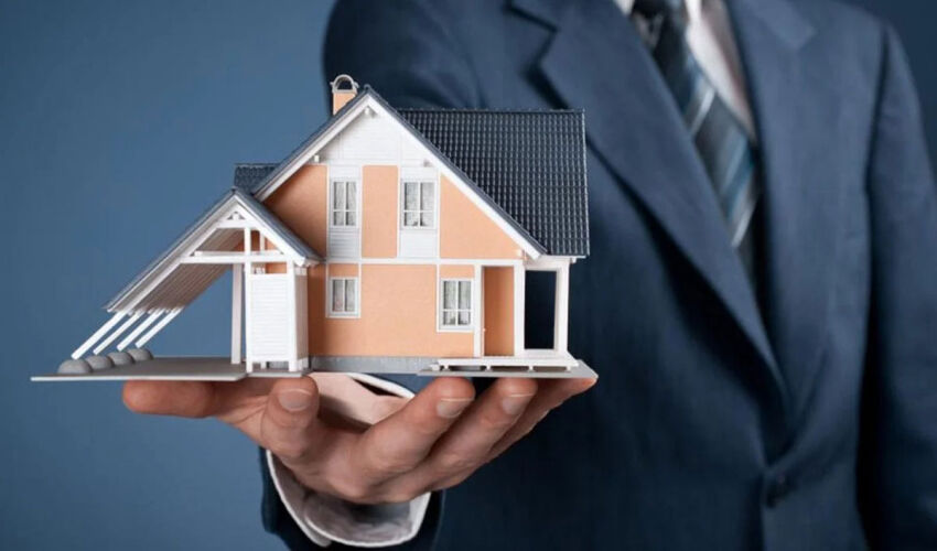 agent imobiliar