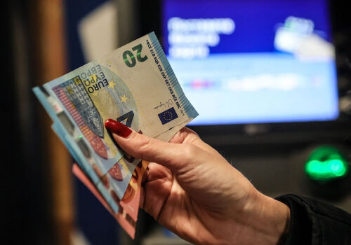 Salarii în creștere în Europa: trăiesc europenii mai bine?