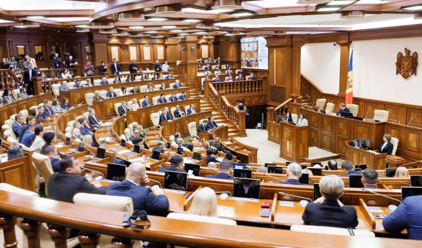 Депутаты предлагают расследовать назначения и деятельность госпредприятий парламент