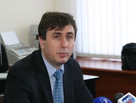 Продажи автомобилей: рынок «просел», но не рухнул