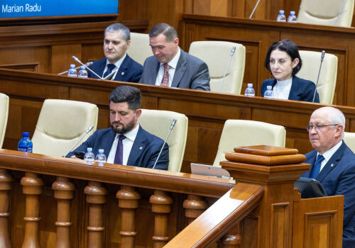 США фактически разрешили работу сети Lukoil до осени. Как отреагируют власти Молдовы?