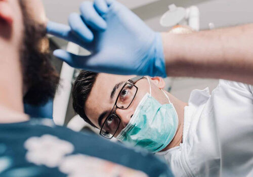 Dentiștii de stat au început să lucreze într-un nou sistem