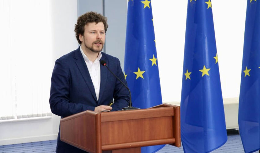 Ministerul Educației oferă profesorilor de limba română până la 15.000 de euro pentru predarea în Găgăuzia Dan Perchun