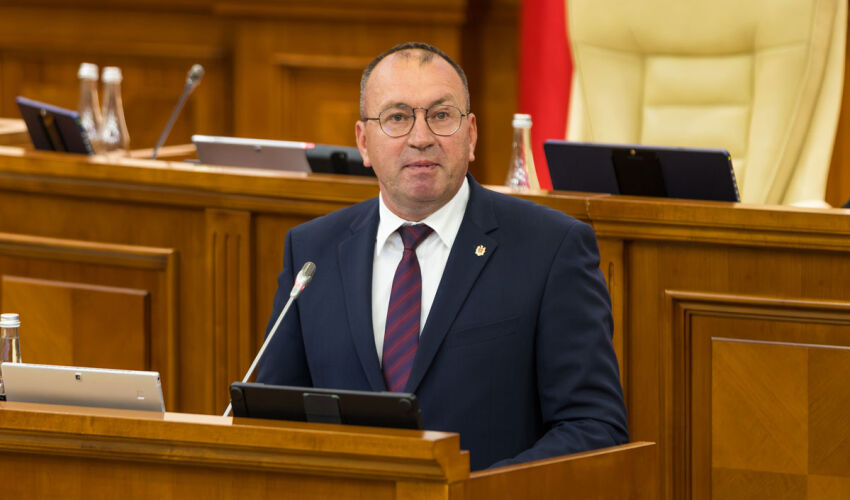 Юрие Левински