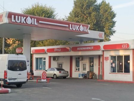 АЗС в городе: две стороны одной проблемы