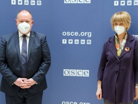 Не выборами едиными… Не выборами едиными…