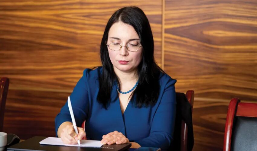 Дефицит счета: на краю пропасти