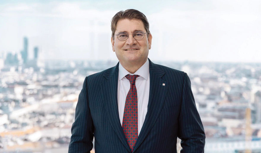 VIG buys control over Moldasig on its own terms