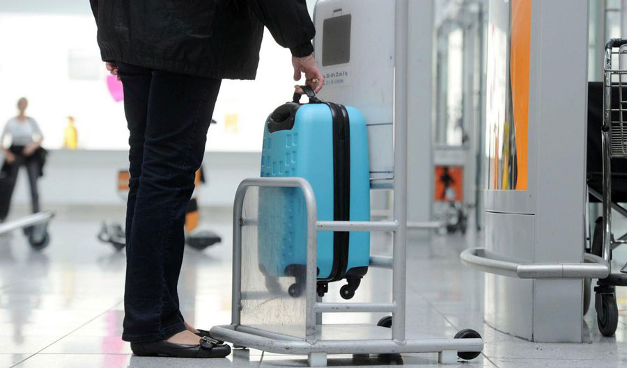Евросоюз может ввести плату за провоз ручной клади в самолете