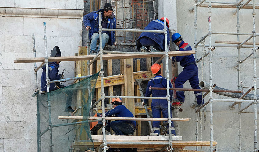В строительном секторе преобладают нелегалы