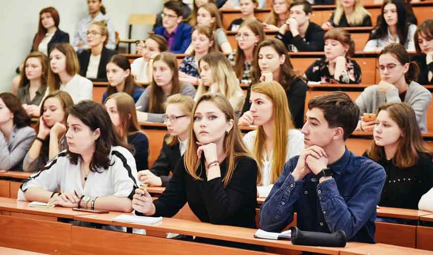 Впервые для диаспоры выделят отдельные бюджетные места в вузах