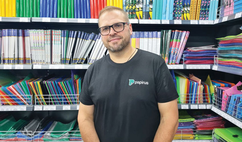 The big “Papirus”, or flexible stationery trading business