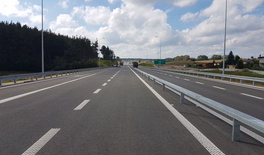 Taxa de drum va fi împărțită în două – pentru drumurile locale și pentru autostrăzile naționale