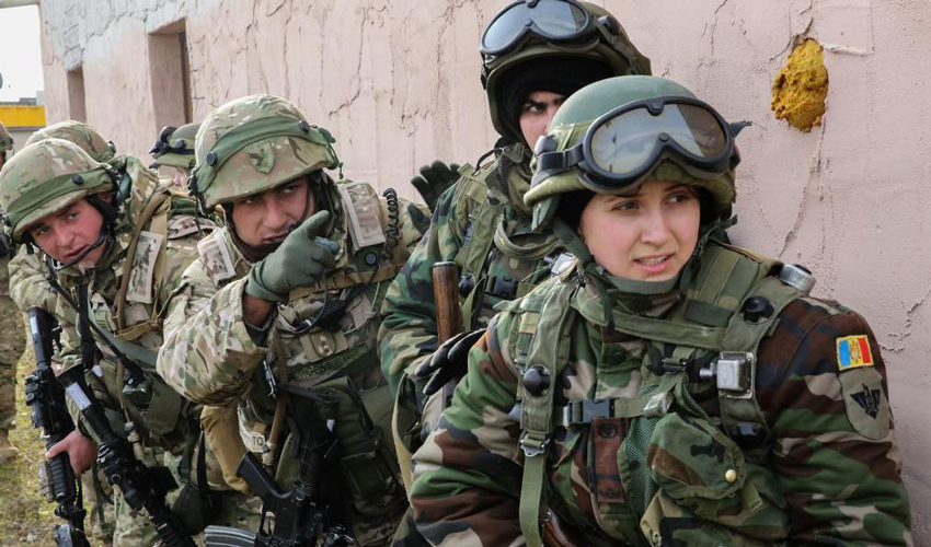 Strategia militară va necesita o armată contractuală – expert