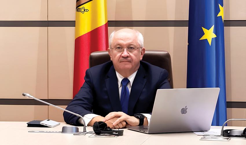 Правительство Мунтяну: надежда на команду, или на чудо?