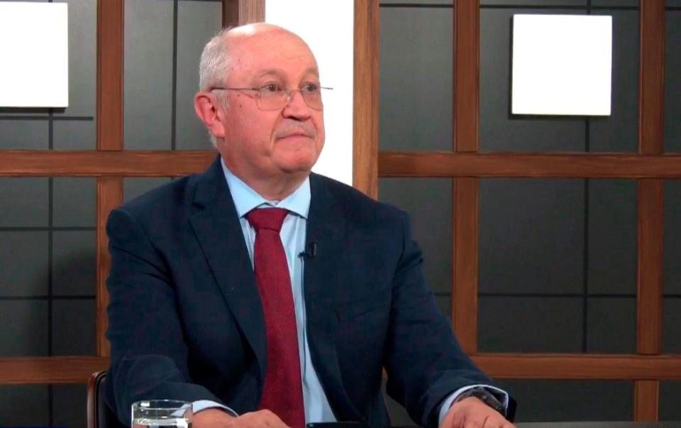 Președintele a semnat decretul de numire a lui Munteanu