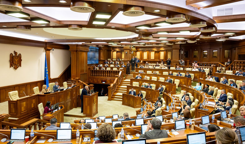 Promo-LEX: Оппозиция ущемляется и в новом составе парламента