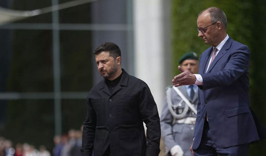 Переговоры в Берлине: Украина может отказаться от НАТО