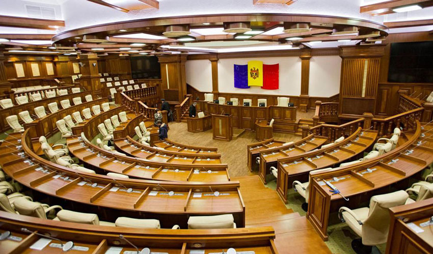 Moldovan parliament goes on vacation