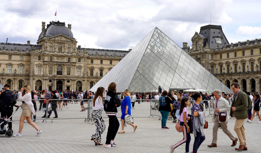Louvre ticket prices raised for security reasons