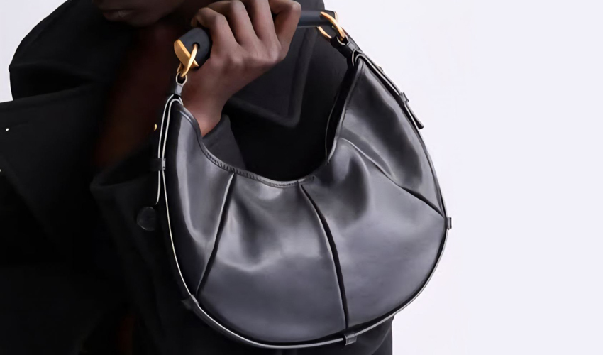 O geantă iconică din anii 2000 revine la modă