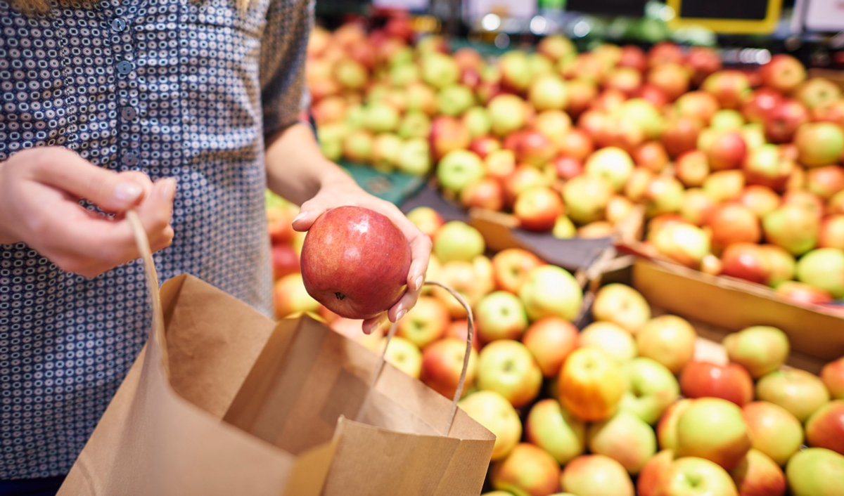 В Европе выявлены пестициды в 85% товарных яблок