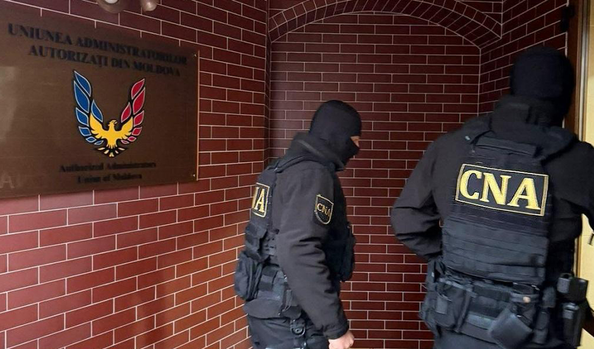 Doi administratori ai falimentului au fost reținuți